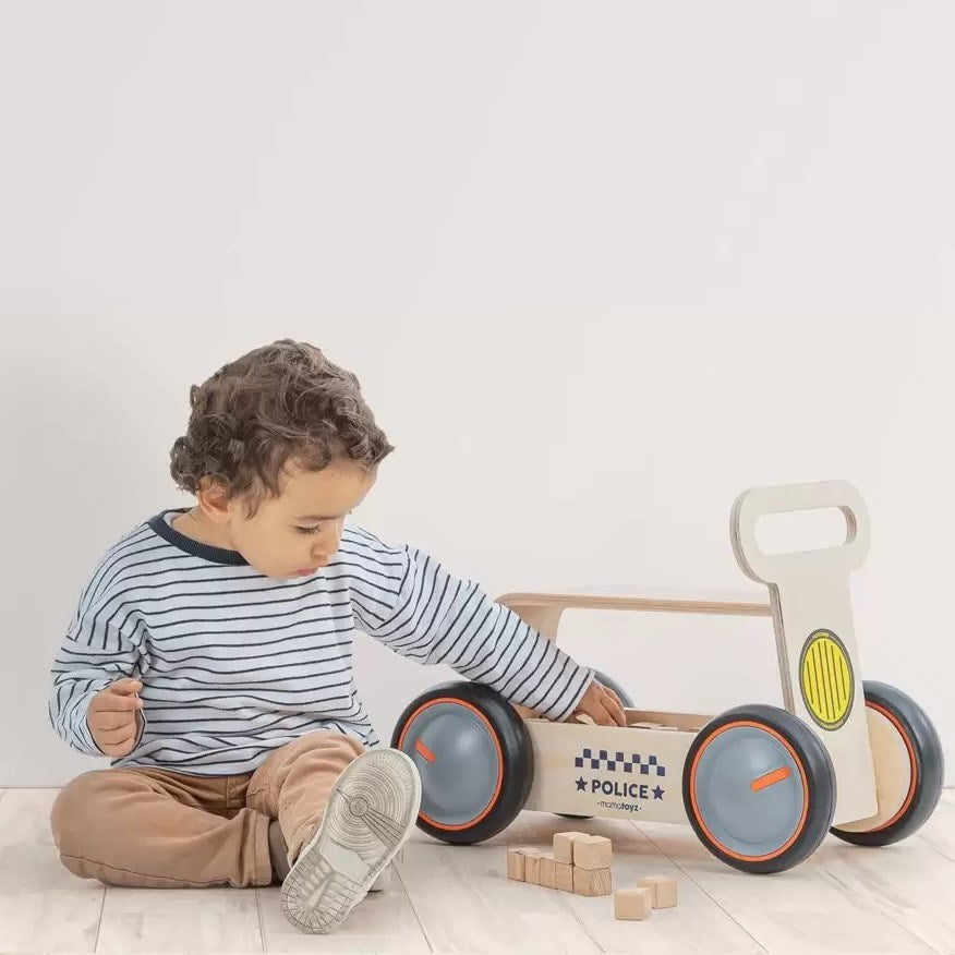 Mamatoyz DriveMe Wood Ambulans - Bin Sür & Oyuncak Deposu