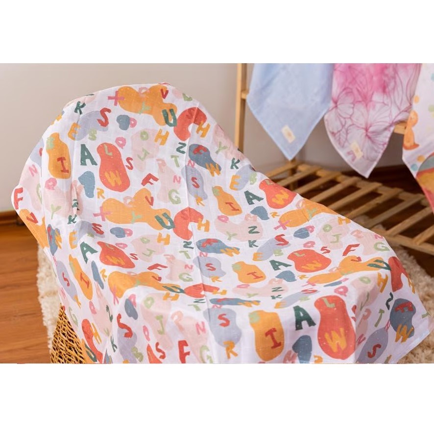 Mon Petits Müslin Bebek Örtüsü -  Les Lettres 100x100 cm