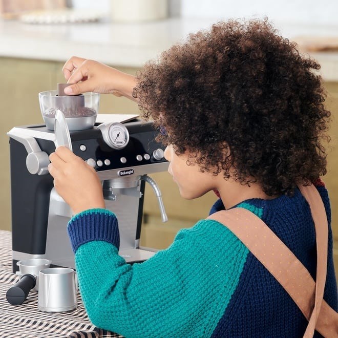 Casdon - Oyuncak De'Longhi Barista Kahve Makinesi 