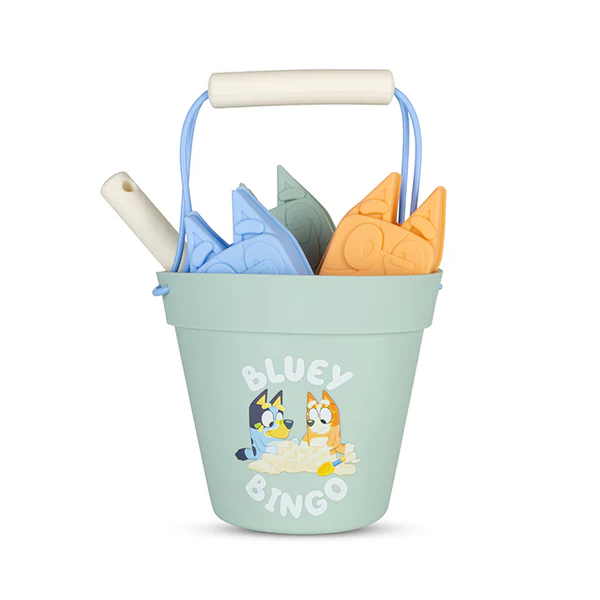 Swim Essentials Bluey Silikon Oyuncak Seti - Kova, Kürek ve 3 adet Kalıp