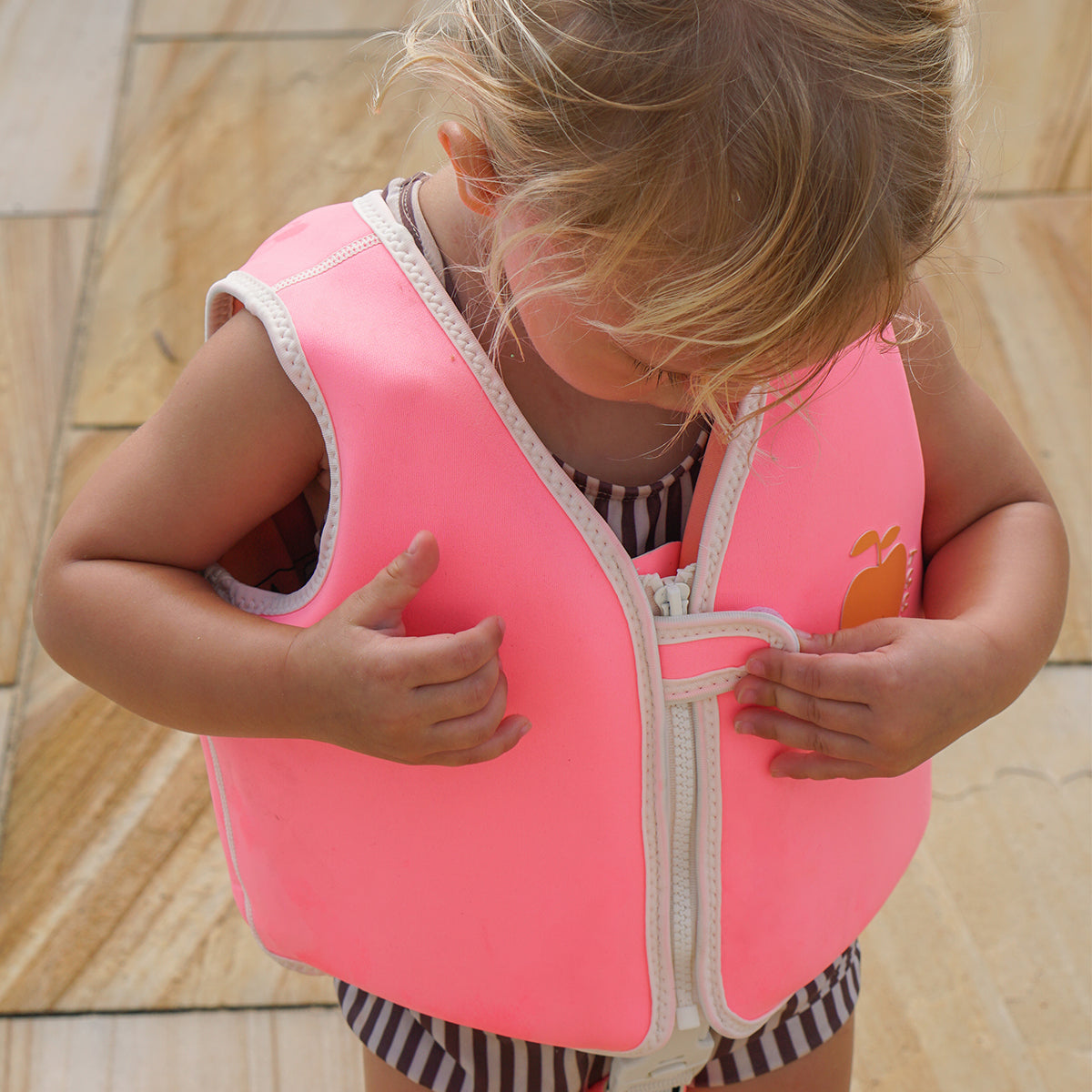 Sunnylife Kız Çocuk Yüzme Yeleği Poppy Şeftali - Neon Pink Pembe