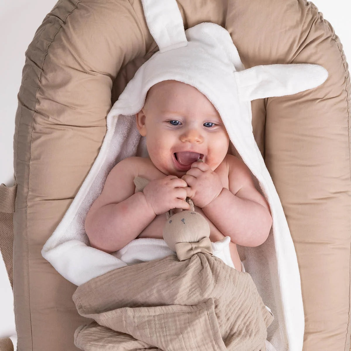 Elodie Details Kapüşonlu Havlu Vanilla White Bunny - Havlu Bornoz - Görsel 2