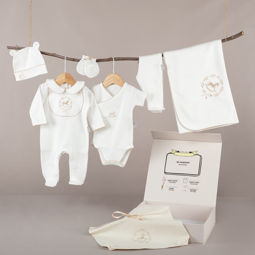 ChiMayys Baby Asil Bej Tığ İşi Süslemeli Çelenkli At Nakışlı Organik 6'lı Hastane Çıkışı Beyaz