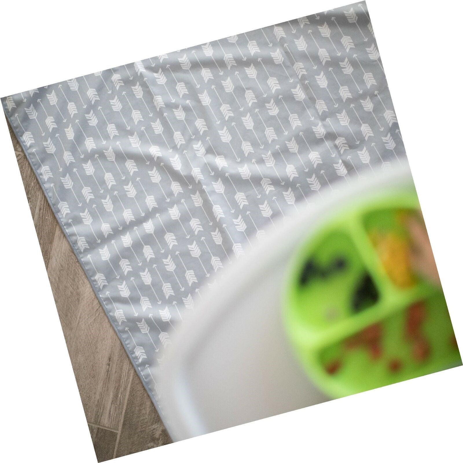 Bumkins Splat Mat / Çok Amaçlı Örtü - Arrow