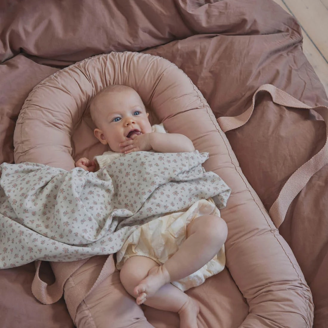 Elodie Details Taşınabilir Bebek Yuvası Blushing Pink - Yatak - Görsel 2