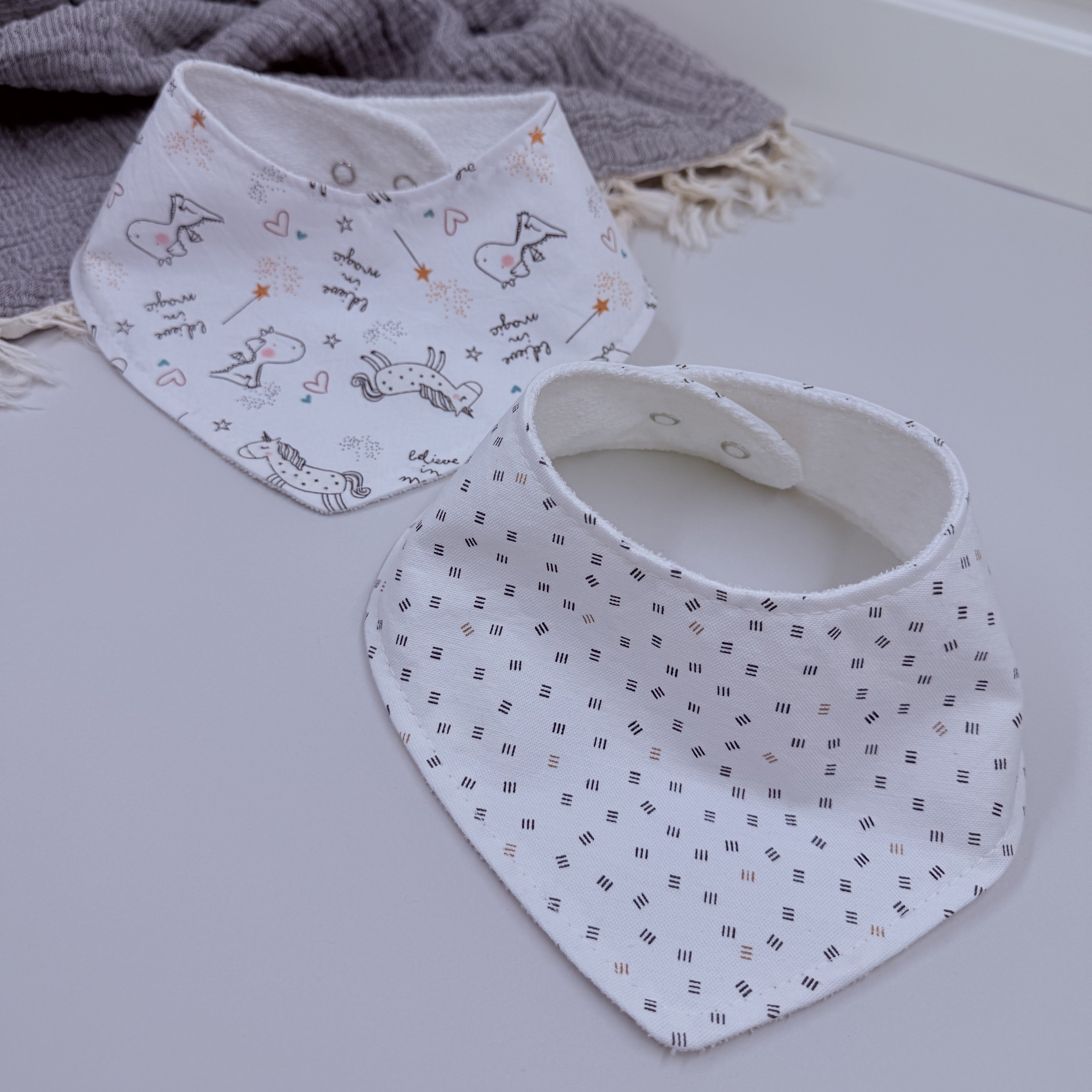 Le Petit Dodo Unicorn ve Nilo Su Geçirmez Salya Önlüğü