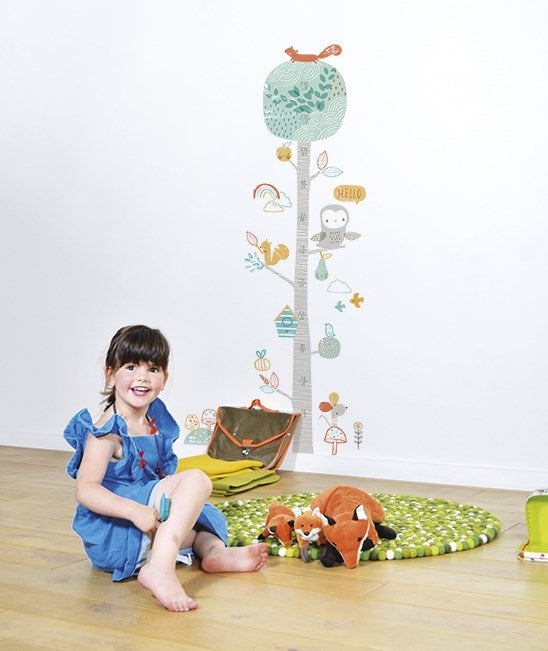 Lilipinso Bebek Odası Boy Ağacı Ormanda STD