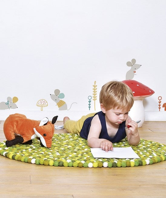 Lilipinso Bebek Odası Çıkartmalar Fare ile Mantar Ormanı 30x42 cm STD