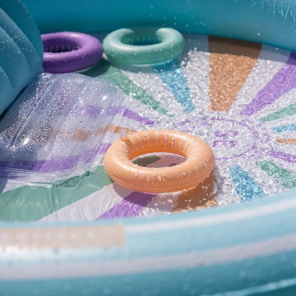 Swim Essentials Hello Sunshine Fıskiyeli ve Kaydıraklı Şişme Oyun Havuzu 210cm